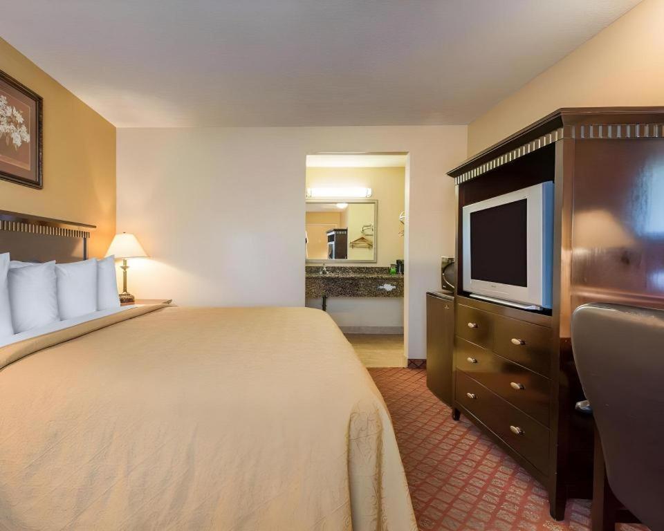 Quality Inn San Bernardino Luaran gambar